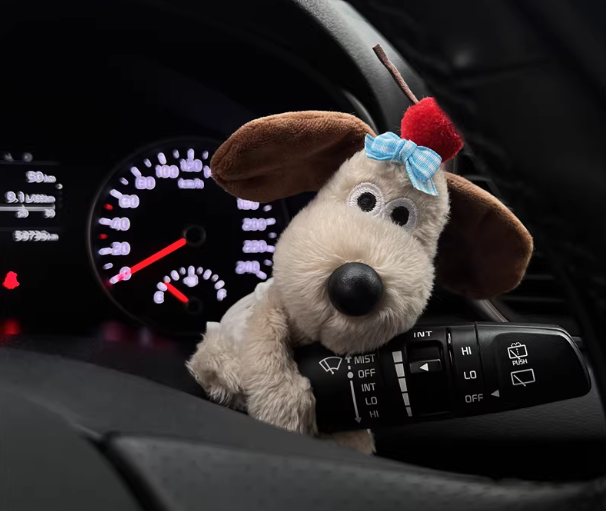 Cute Dog Car Dashboard Ornament – Funny Plush Puppy Interior Decoration
